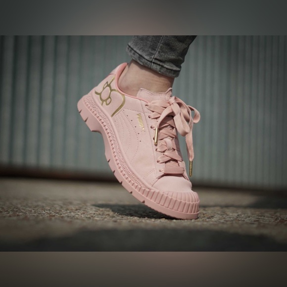 COPY - PUMA Hello Kitty pink limited edition sneakers - Picture 4 of 6